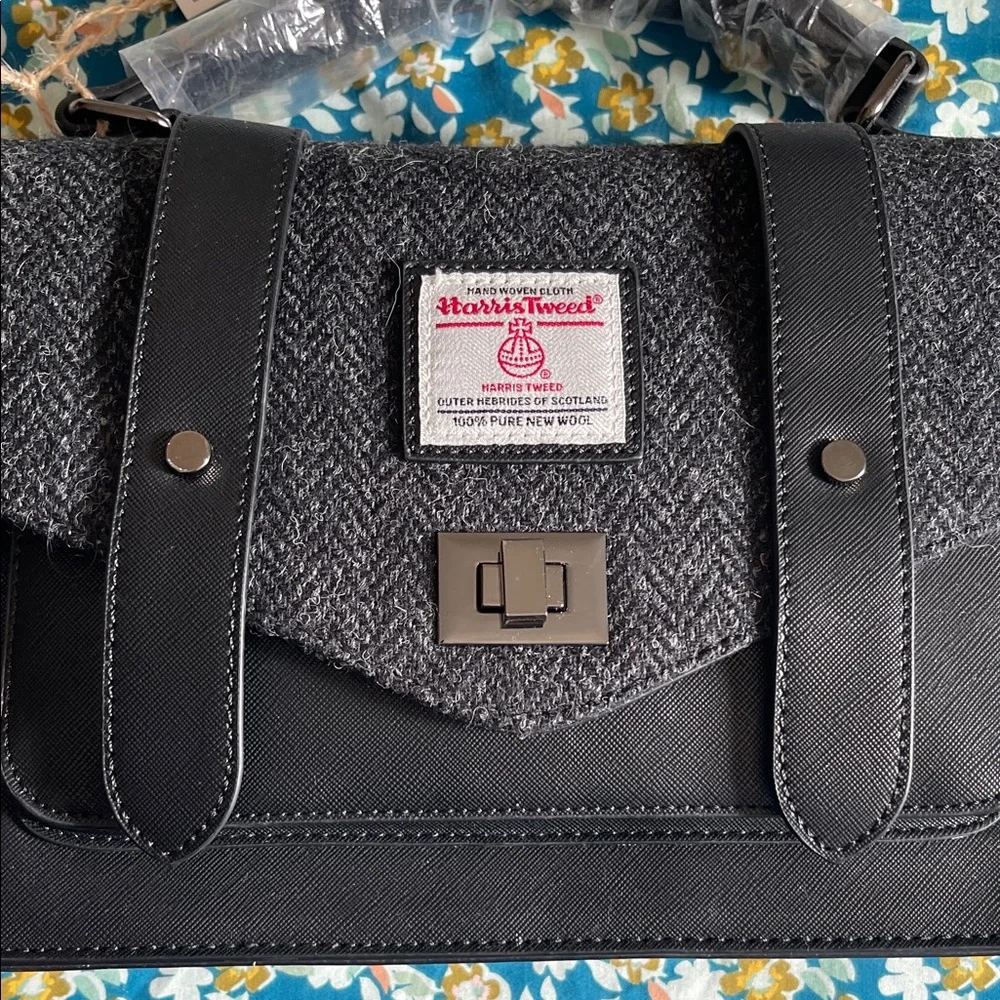 Harris Tweed Irish/Scottish Black and Gray Crossbody Bag - Picture 5 of 8
